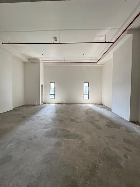 Shop for Rent in Seri Kembangan (Selangor) - Hanz Low - Interior - PropertyGuru.com.my