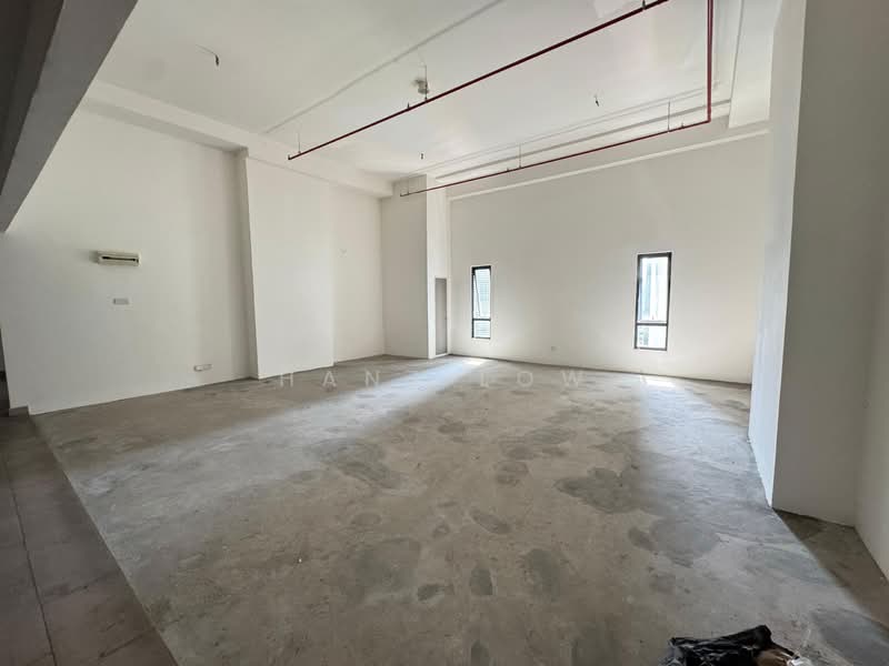 Shop for Rent in Seri Kembangan (Selangor) - Hanz Low - Interior - PropertyGuru.com.my