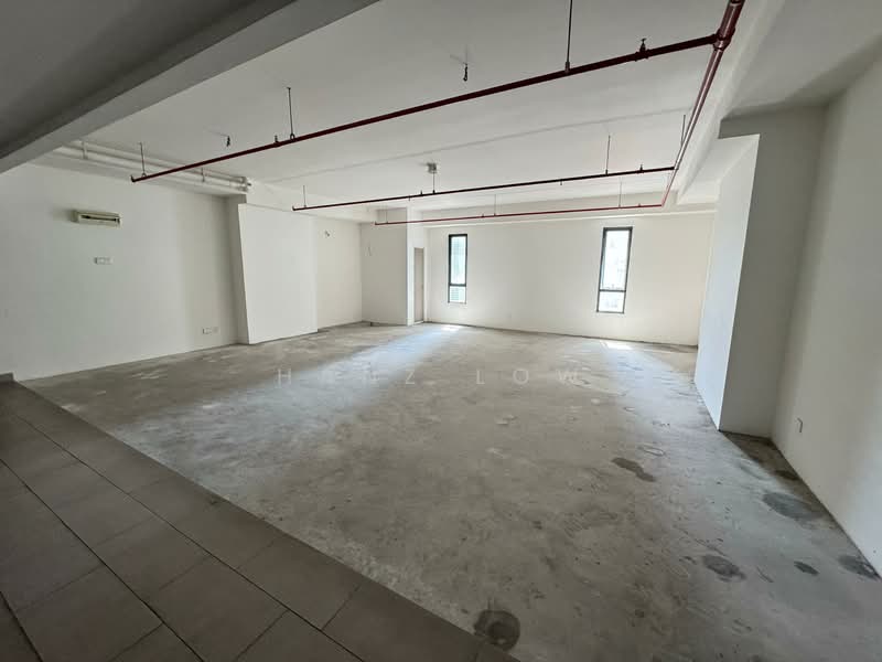 Shop for Rent in Seri Kembangan (Selangor) - Hanz Low - Interior - PropertyGuru.com.my