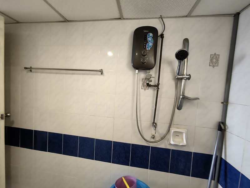 Kondominium untuk Disewa di Sunny Ville Condominium - Irene Goh - Bathroom - PropertyGuru.com.my