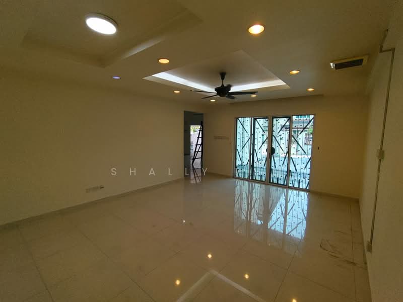 Rumah Teres 2 Tingkat untuk Disewa di Puchong (Selangor) - Shally Pun - Living Room - PropertyGuru.com.my