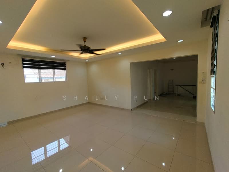 Rumah Teres 2 Tingkat untuk Disewa di Puchong (Selangor) - Shally Pun - Living Room - PropertyGuru.com.my