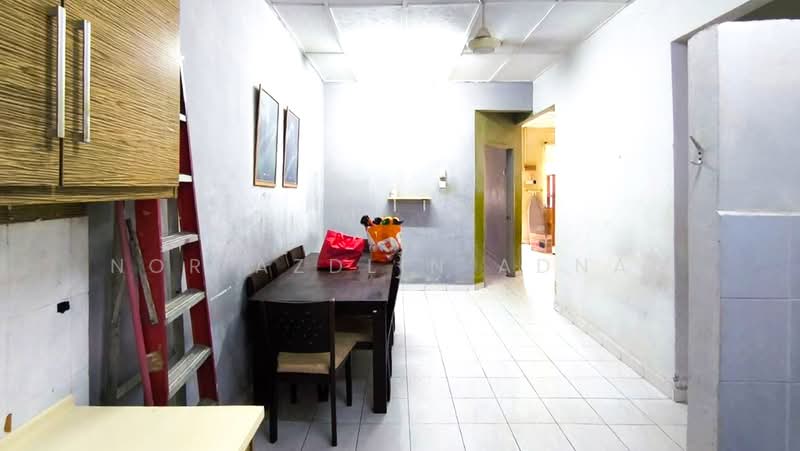 Semi-Detached House for Sale in Desa Pinggiran Putra (Dengkil) - Nor Azdlin Adnan - PropertyGuru.com.my