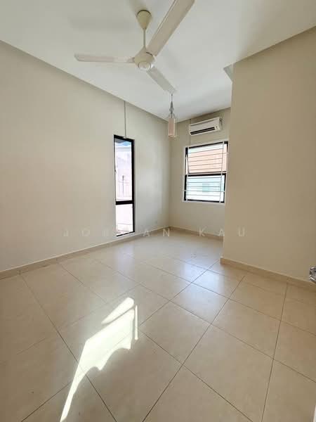 Untuk Dijual - Perjiranan 12 - Rollinia