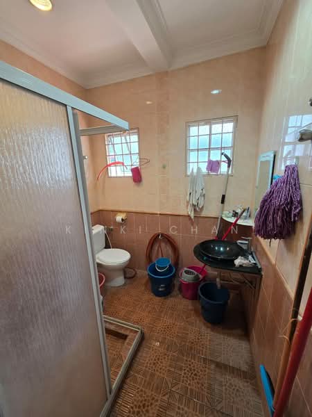 Rumah Teres 1 Tingkat untuk Dijual di Ampang (Selangor) - KINKI CHAN - Bathroom - PropertyGuru.com.my