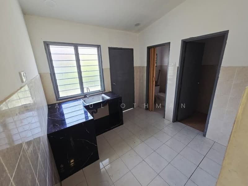 Rumah Teres 1 Tingkat untuk Dijual di Lukut (Negeri Sembilan) - Azrul Othman - PropertyGuru.com.my