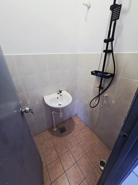 Rumah Teres 1 Tingkat untuk Dijual di Lukut (Negeri Sembilan) - Azrul Othman - PropertyGuru.com.my