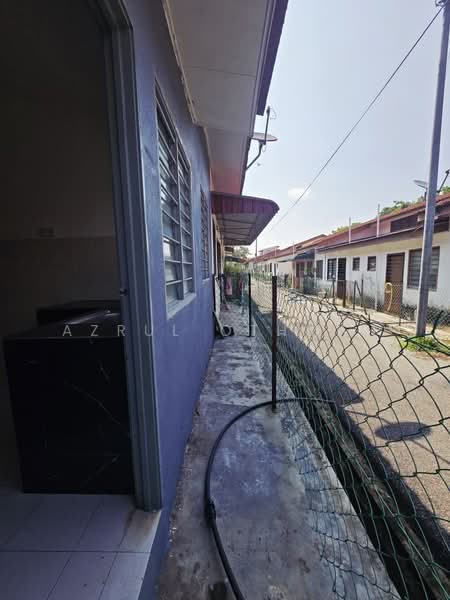 Rumah Teres 1 Tingkat untuk Dijual di Lukut (Negeri Sembilan) - Azrul Othman - PropertyGuru.com.my