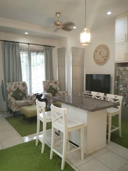 2-storey Terraced House for Sale in Bukit Jelutong (Shah Alam) - Shirley Looi - Living Room - PropertyGuru.com.my