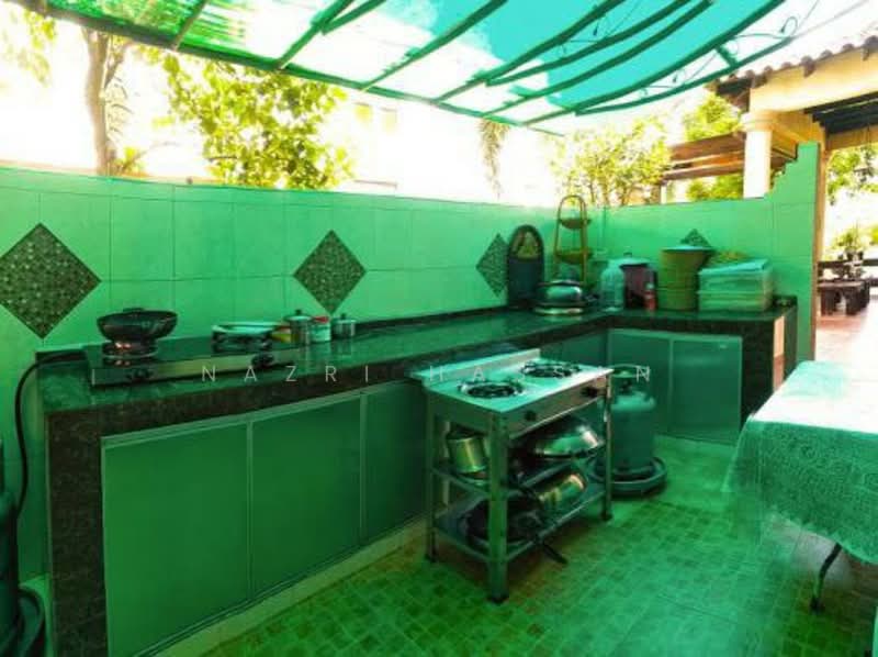 Bungalow for Sale in Seksyen 13 (Shah Alam) - Nazri Hassan - PropertyGuru.com.my