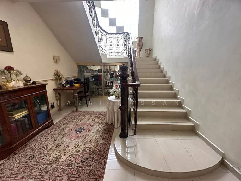 Bungalow for Sale in Seksyen 13 (Shah Alam) - Nazri Hassan - PropertyGuru.com.my