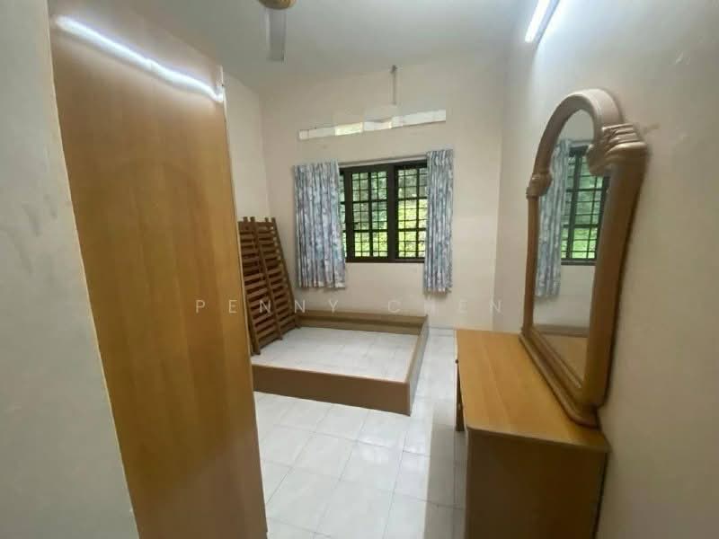 2-storey Terraced House for Sale in Taman Rasi (Menglembu) - PENNY CHEN - Bedroom - PropertyGuru.com.my