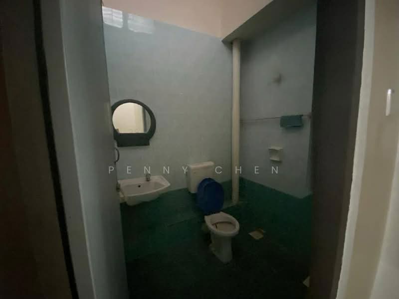 2-storey Terraced House for Sale in Taman Rasi (Menglembu) - PENNY CHEN - Bathroom - PropertyGuru.com.my