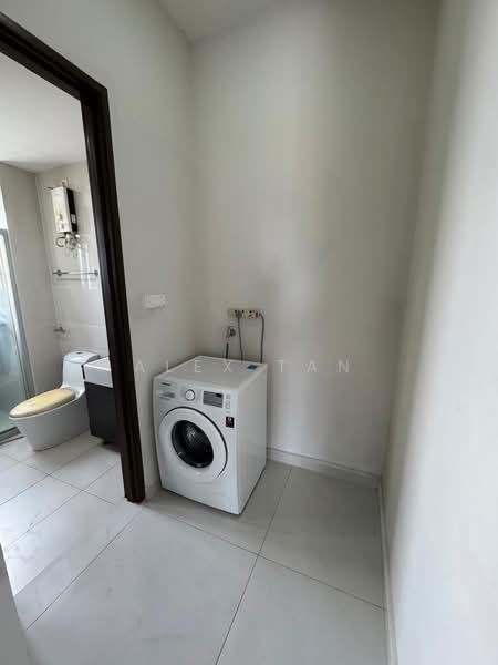 Kondominium untuk Disewa di Bay Point @ Country Garden Danga Bay - ALEX TAN - PropertyGuru.com.my