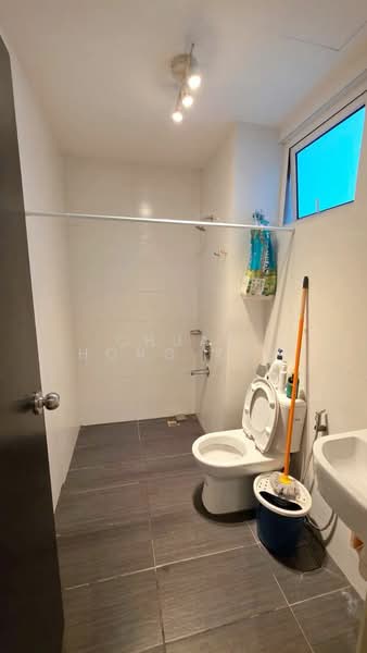 Service Residence for Rent at Twin Galaxy (Dwi Galaksi) - Chuan Hong Kee - Bathroom - PropertyGuru.com.my
