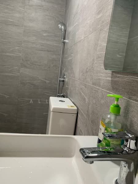 Service Residence for Sale at Aurora Suites @ Bukit Jalil - Allvin Teh - Bathroom - PropertyGuru.com.my