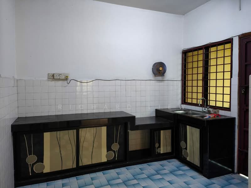 2-storey Terraced House for Sale in SS 25, Taman Mayang (Petaling Jaya) - Richard Liew - Kitchen - PropertyGuru.com.my