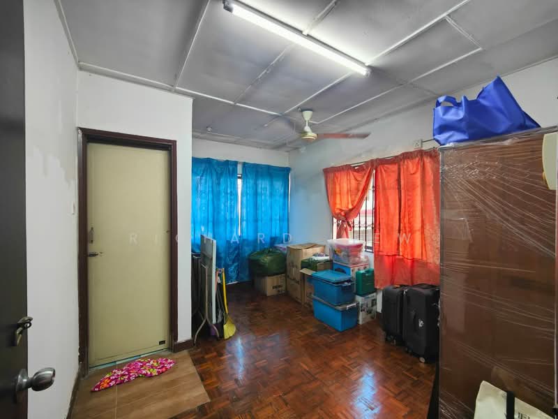 2-storey Terraced House for Sale in SS 25, Taman Mayang (Petaling Jaya) - Richard Liew - Living Room - PropertyGuru.com.my