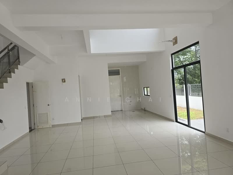 Semi-Detached House for Sale in Setia Eco Gardens (Gelang Patah) - Annie Chai - Living Room - PropertyGuru.com.my