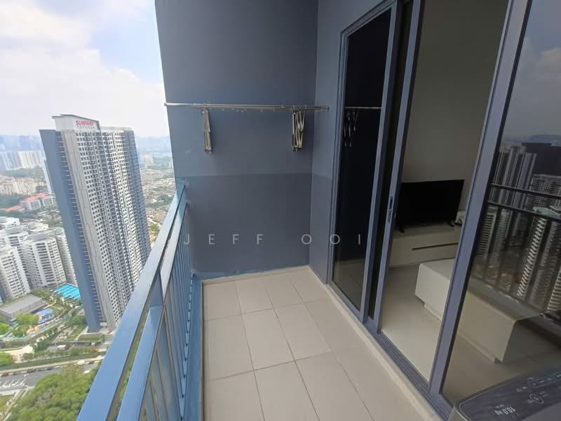 Kondominium untuk Dijual di The Hamilton - Jeff Ooi - Balcony - PropertyGuru.com.my