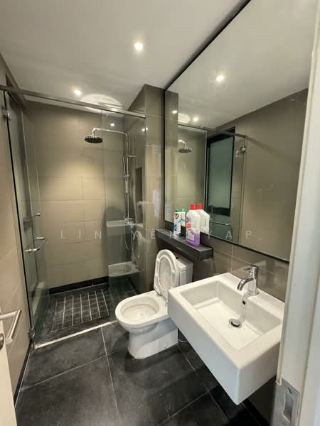 Service Residence for Sale at Vista Residences - Raiden Yap - Bathroom - PropertyGuru.com.my