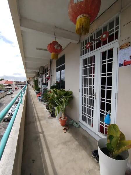 Pangsapuri untuk Dijual di Pangsapuri Melur - Alex Ho - Balcony - PropertyGuru.com.my