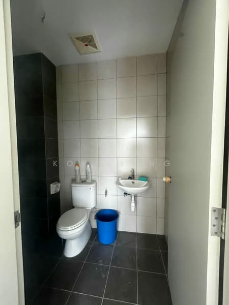 Rumah Teres 2 Tingkat untuk Dijual di Kota Kemuning (Shah Alam) - Kok Leong Chan - Guest Toilet at Grd Flr - PropertyGuru.com.my