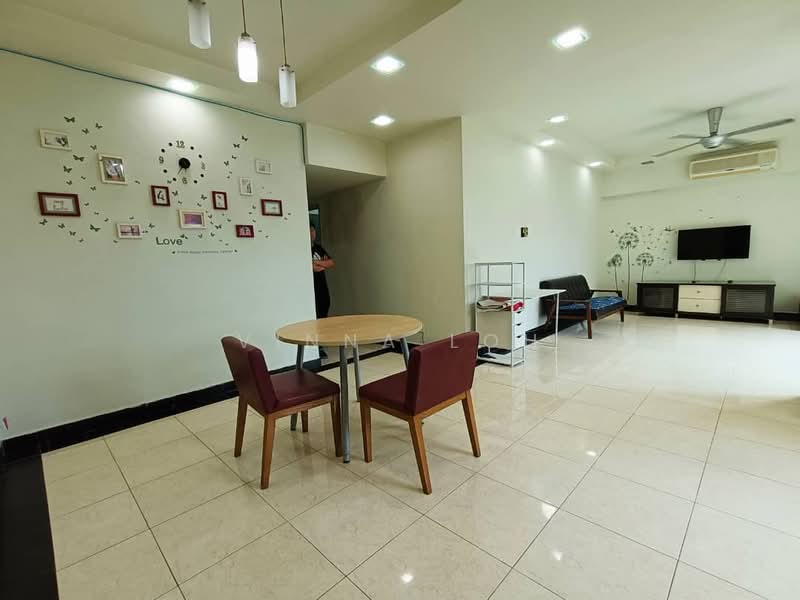 Apartment for Sale at Casa Tebrau @ Seri Palma - Vinna Loh - Living Room - PropertyGuru.com.my