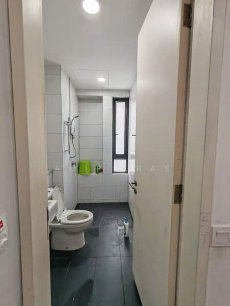 Rumah Teres untuk Dijual di Tamansari (Rawang) - Amir Abas - Bathroom - PropertyGuru.com.my