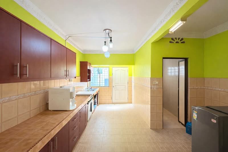 Rumah Teres 2 Tingkat untuk Dijual di Bandar Sungai Long (Selangor) - M.J Zairin - Kitchen - PropertyGuru.com.my