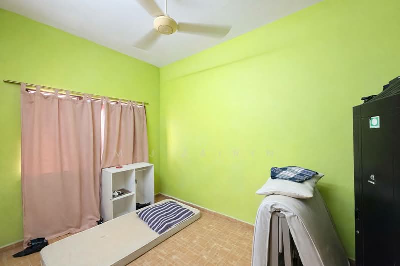 Rumah Teres 2 Tingkat untuk Dijual di Bandar Sungai Long (Selangor) - M.J Zairin - Bedroom - PropertyGuru.com.my