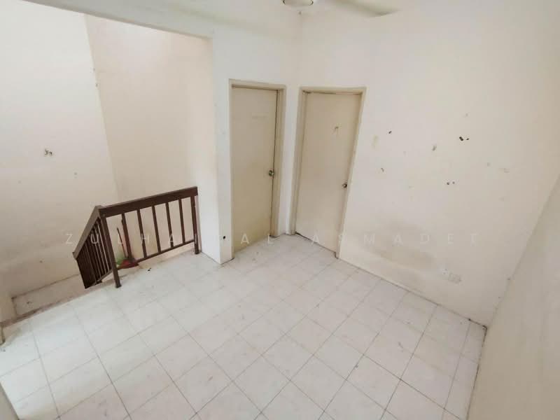 For Sale - Taman Universiti