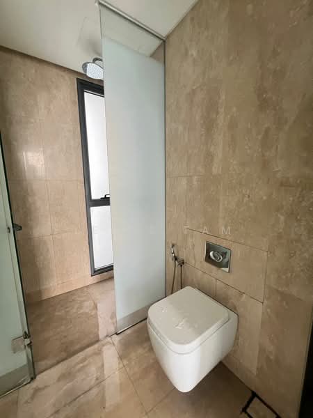 Kondominium untuk Disewa di The Fennel - Lewis Tam - Bathroom - PropertyGuru.com.my
