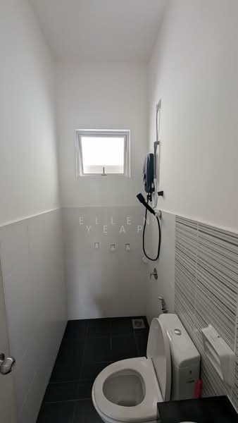 2-storey Terraced House for Rent in Iskandar Puteri (Nusajaya) (Johor) - Ellen Yeap - Bathroom - PropertyGuru.com.my