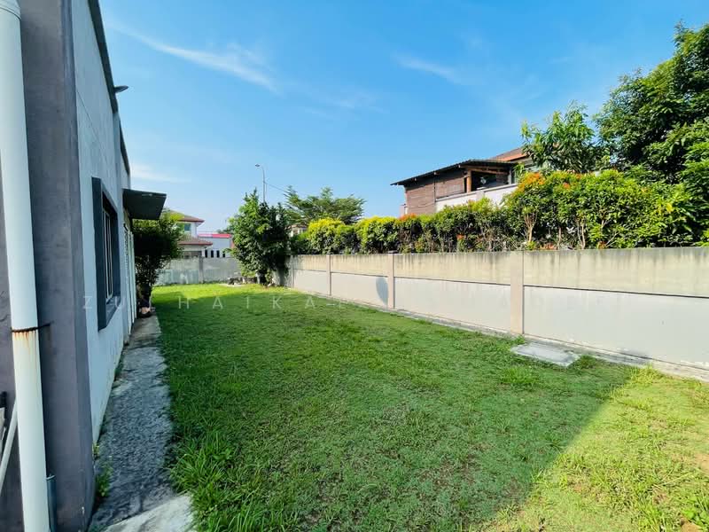 Semi-Detached House for Sale in Jalan Kebun (Klang) - Zulhaikal Asmadee - Exterior - PropertyGuru.com.my