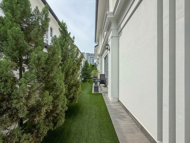 Rumah Berkembar untuk Dijual di Eco Majestic (Semenyih) - M.J Zairin - Exterior - PropertyGuru.com.my