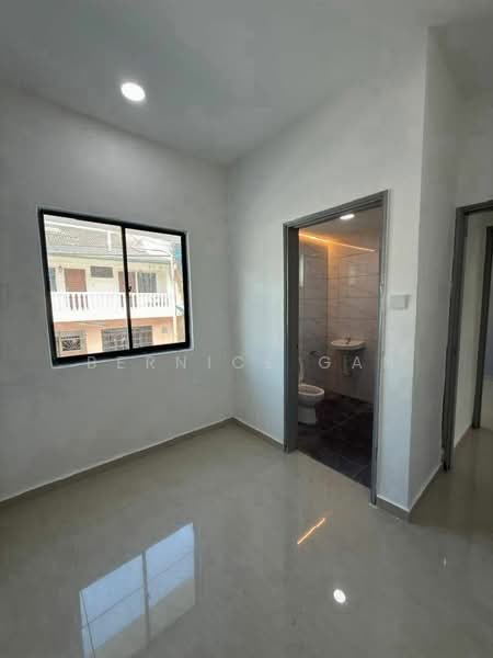 2-storey Terraced House for Sale in Taman Molek (Johor Bahru) - Bernice Gan - PropertyGuru.com.my