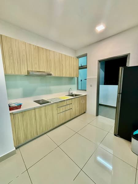 Service Residence for Rent at Meridin Bayvue Serviced Apartment - Bryan Goh - Kitchen - PropertyGuru.com.my