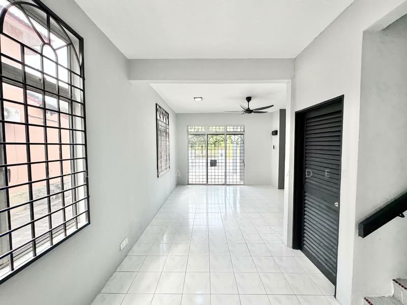 2-storey Terraced House for Sale in Bandar Baru Salak Tinggi (Sepang) - Zulhaikal Asmadee - Entrance - PropertyGuru.com.my