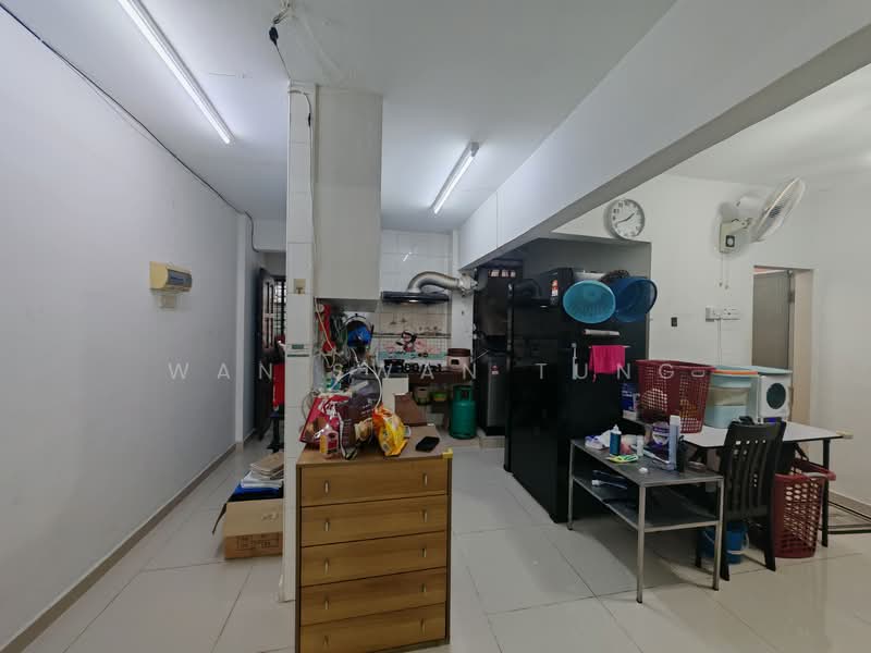 Rumah Flat untuk Dijual di Pangsapuri Intan - Vera Tung - Kitchen - PropertyGuru.com.my