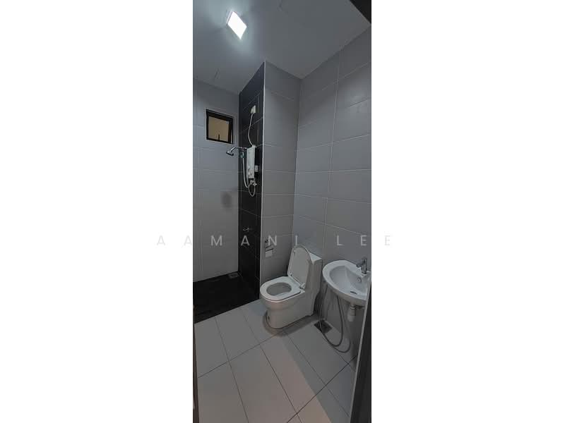 Shop / Office for Rent in Taman Austin Perdana (Tebrau) - Aamani Lee - Bathroom - PropertyGuru.com.my