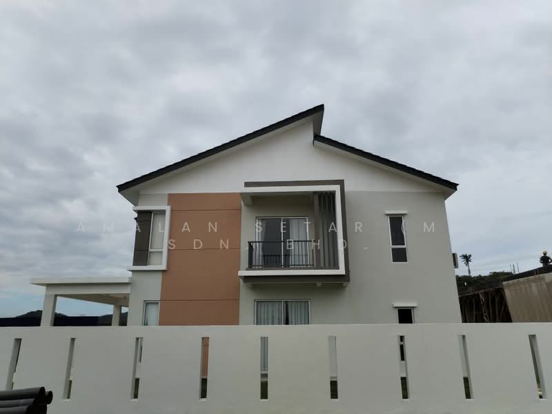 2-storey Terraced House for Sale in Taman Sari Alamanda (Serendah) - Muhammad Hazim Yaccob - Exterior - PropertyGuru.com.my
