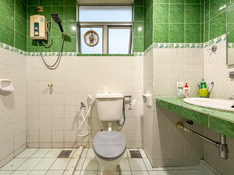 Apartment for Sale at Permata Heights Apartment - M.J Zairin - Bathroom - PropertyGuru.com.my