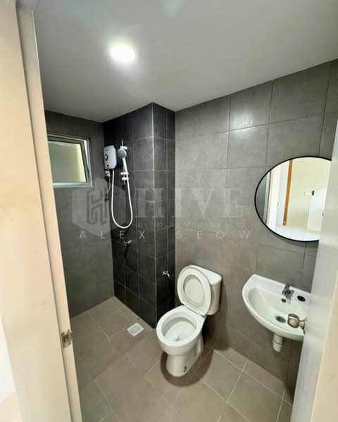Servis Apartment untuk Disewa di Aster Hill - Alex Seow - Bathroom - PropertyGuru.com.my