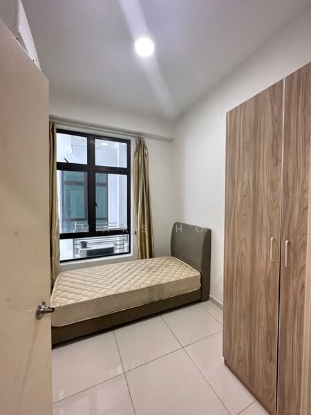 Service Residence for Sale at D'Summit Residences - Mars Hoe - PropertyGuru.com.my