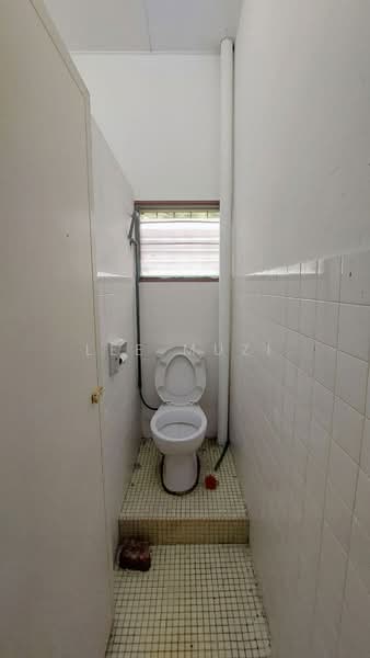 Rumah Teres 1 Tingkat untuk Dijual di Bercham (Ipoh) - Lee Muzi - Bathroom - PropertyGuru.com.my