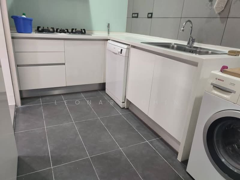 Kondominium untuk Dijual di The Pearl KLCC - Leonard Chin - Kitchen - PropertyGuru.com.my