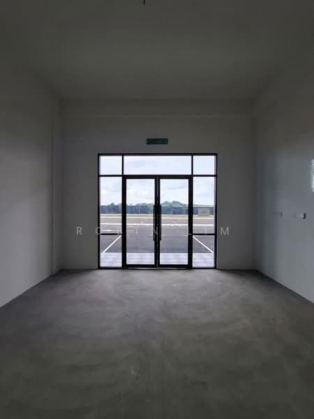 Shop / Office for Rent in Taman Kota Masai (Pasir Gudang) - Robin Lim - Entrance - PropertyGuru.com.my