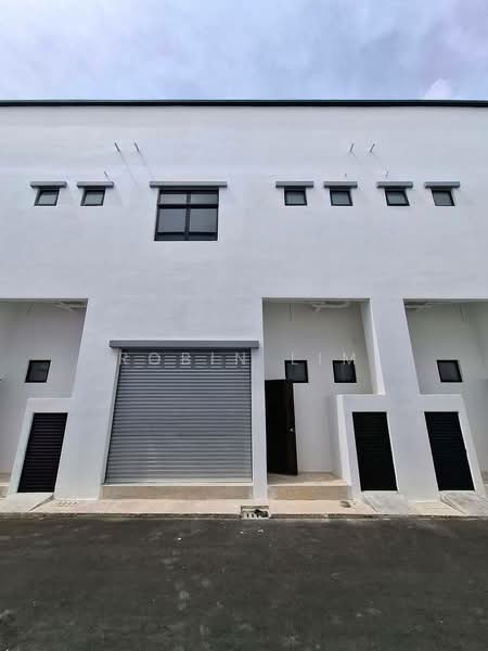 Shop / Office for Rent in Taman Kota Masai (Pasir Gudang) - Robin Lim - Exterior - PropertyGuru.com.my