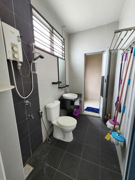 2-storey Terraced House for Sale in Taman JP Perdana (Johor Bahru) - Roy Yap - Bathroom - PropertyGuru.com.my